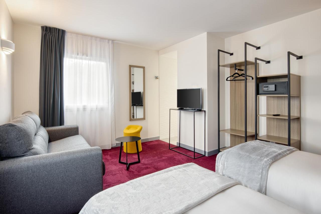Sure Hotel By Best Western Les Portes De Μοντωμπάν Εξωτερικό φωτογραφία
