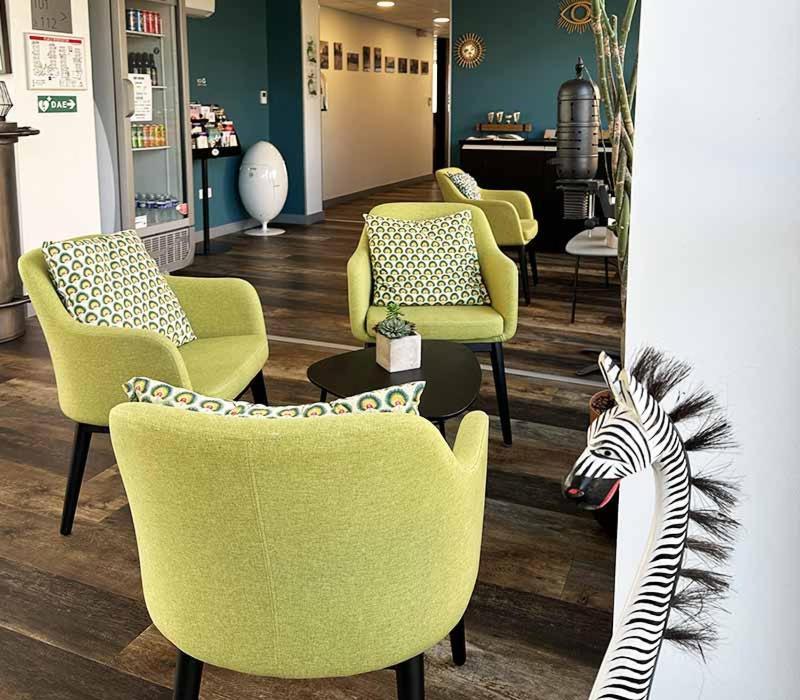 Sure Hotel By Best Western Les Portes De Μοντωμπάν Εξωτερικό φωτογραφία