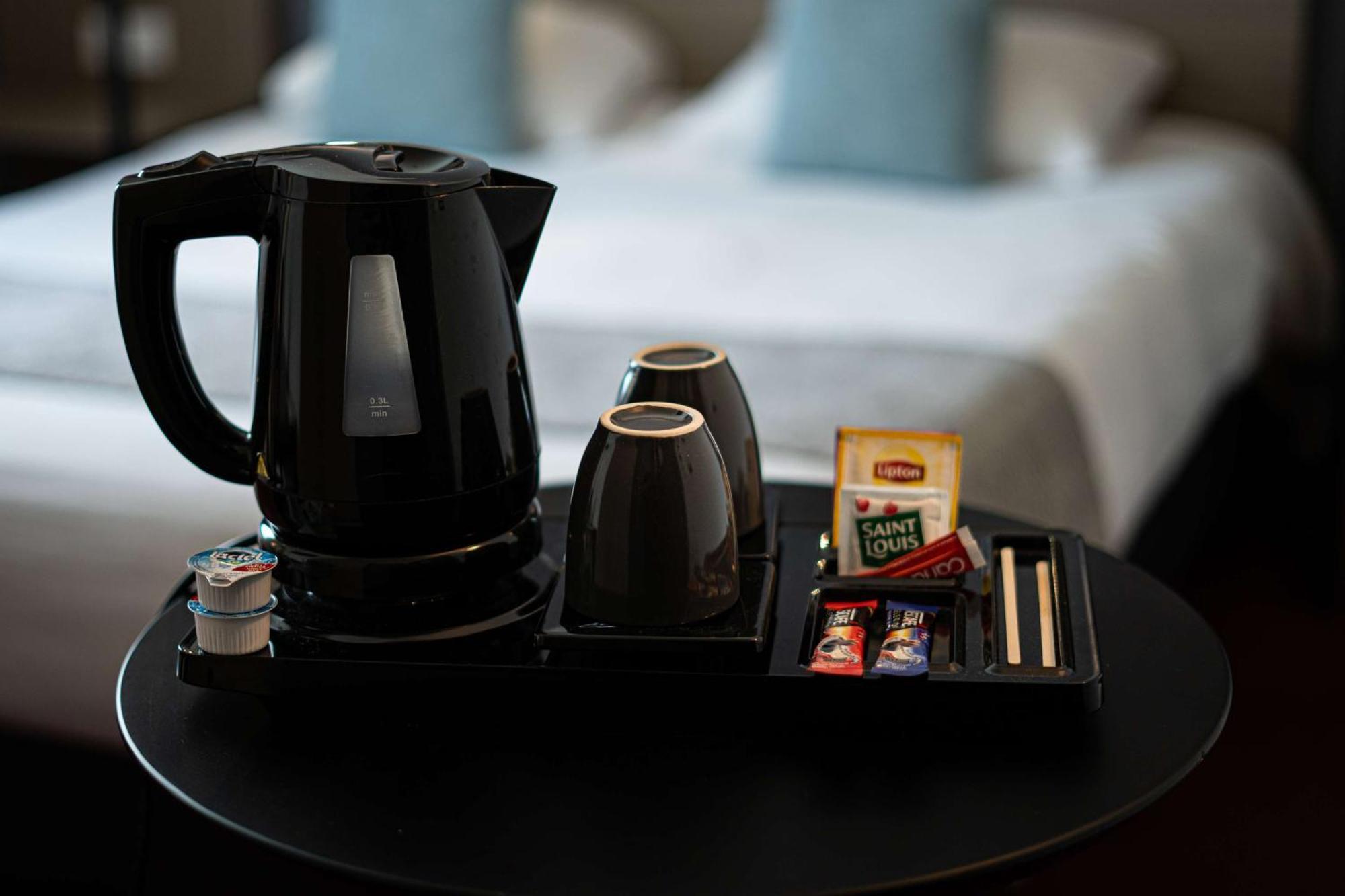 Sure Hotel By Best Western Les Portes De Μοντωμπάν Εξωτερικό φωτογραφία