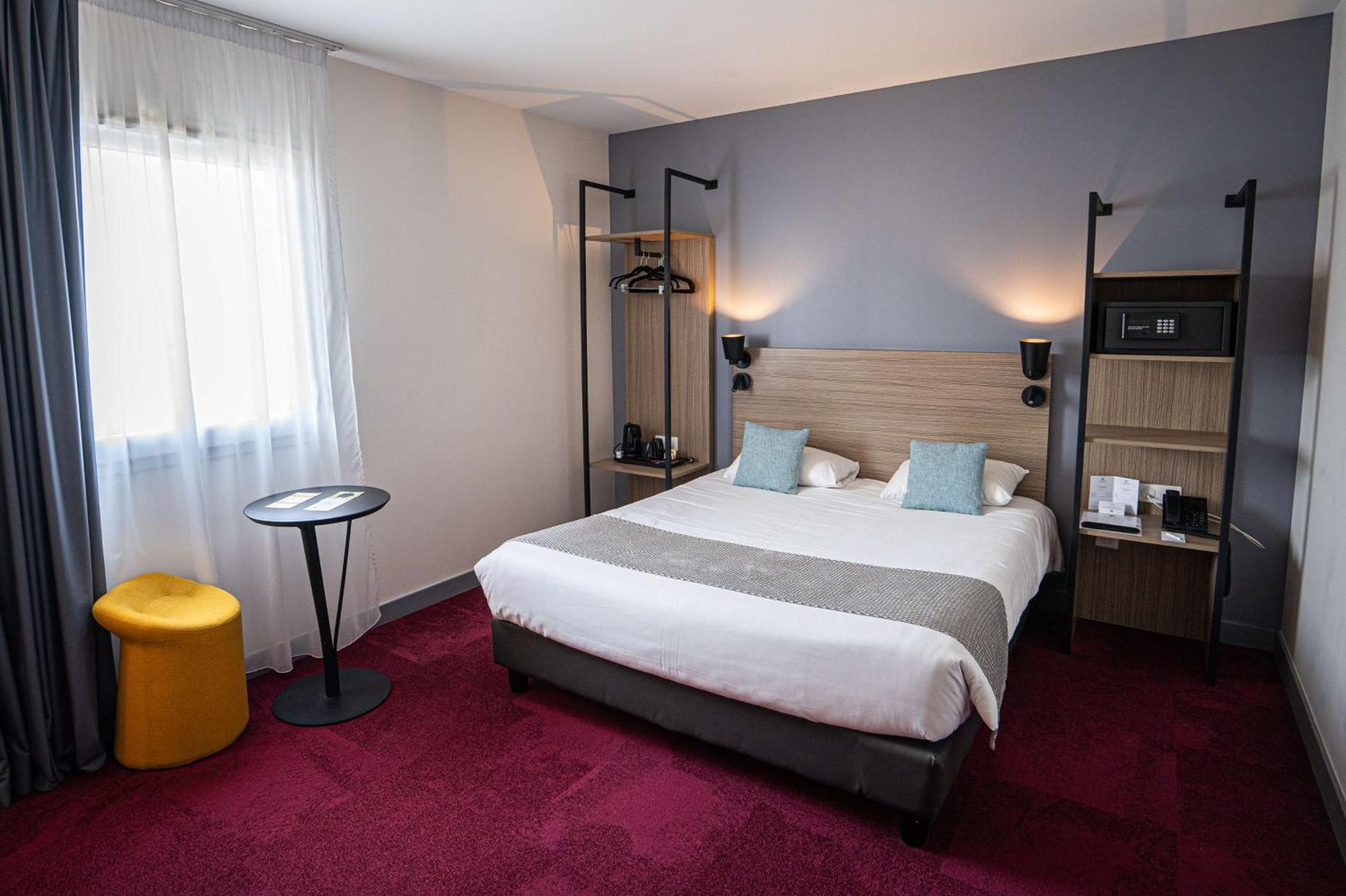Sure Hotel By Best Western Les Portes De Μοντωμπάν Εξωτερικό φωτογραφία